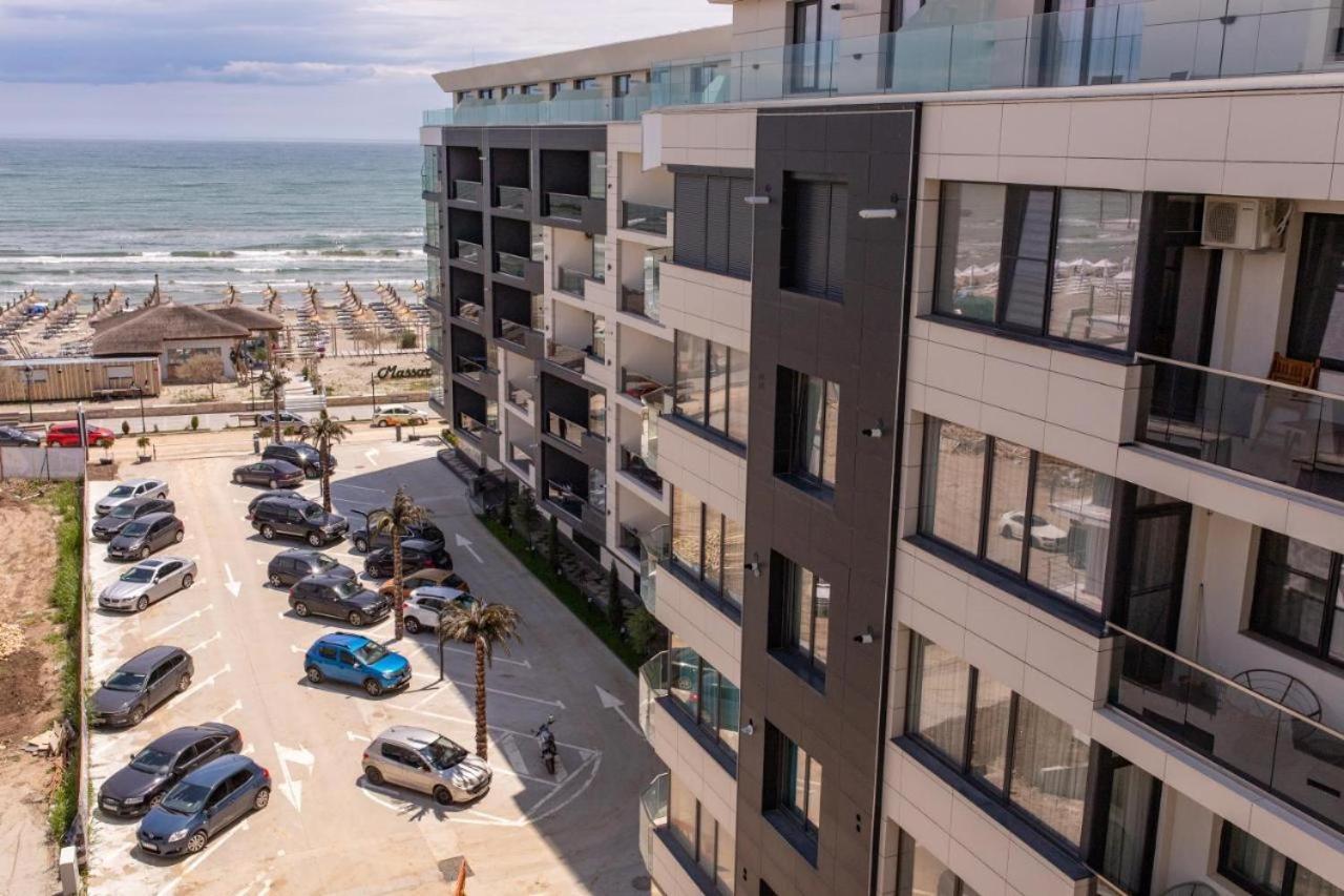 Luxury Studio - Maison 103 - Stefan Building Complex Apartment Năvodari Екстериор снимка