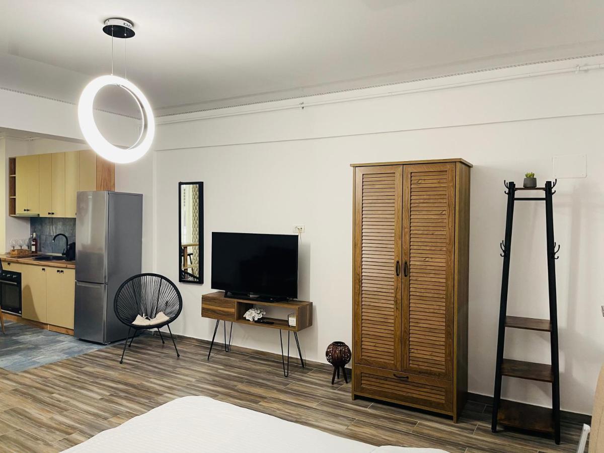 Luxury Studio - Maison 103 - Stefan Building Complex Apartment Năvodari Екстериор снимка
